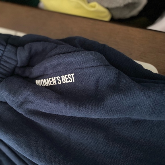 Women’s best comfort sweats and cropped hoodie - Picture 2 of 2